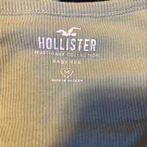 Hollister Men's Olive Sweater